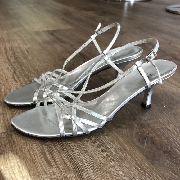 NWOT! - STUART WEITZMAN Silver Strappy Heels - Picture 4 of 13